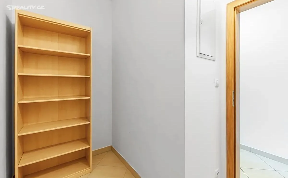 Pronájem bytu 1+kk 41 m² – další