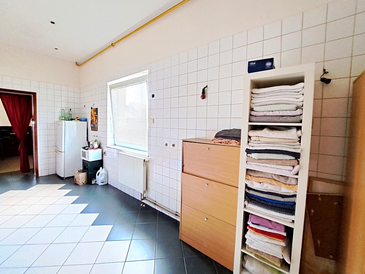 Gewerbefläche zum Kauf, 400 m² (9 von 32)