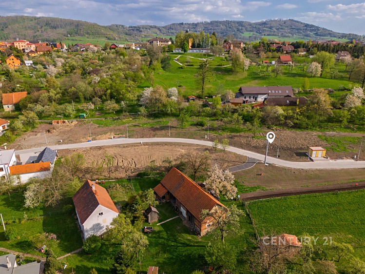 Grundstück zum Kauf, 1.204 m² (1 von 15)