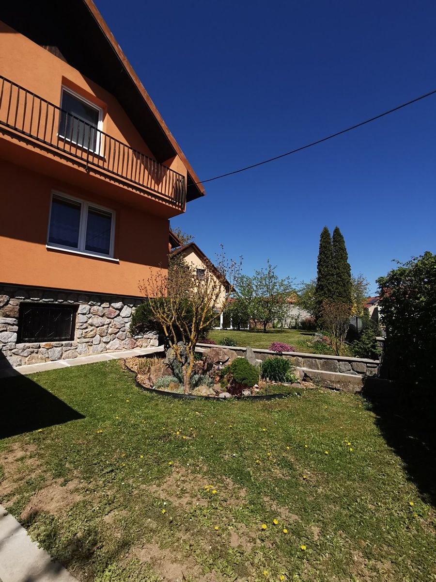Prodej rodinného domu 160 m², pozemek 876 m² – fotografie 5