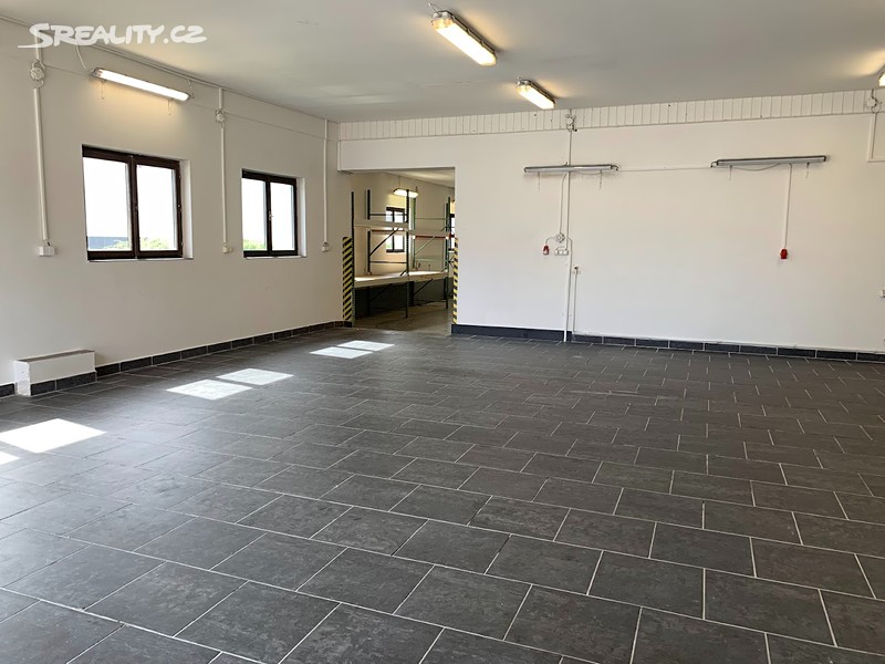 Pronájem skladového prostoru 392 m² – pohled 4