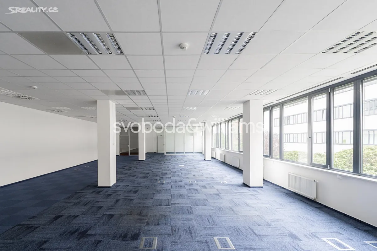 Pronájem kanceláře 868 m² – pohled 3