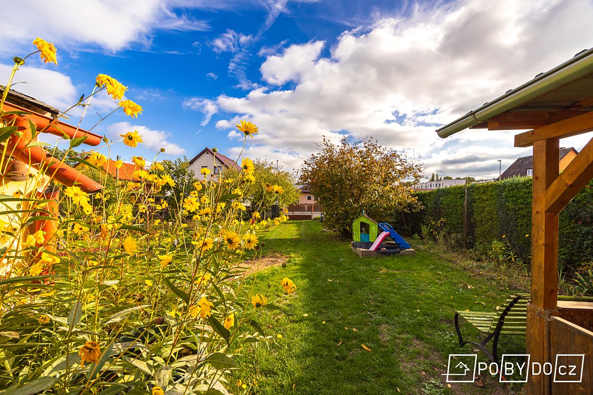 Prodej rodinného domu 184 m², pozemek 976 m² – fotografie 5