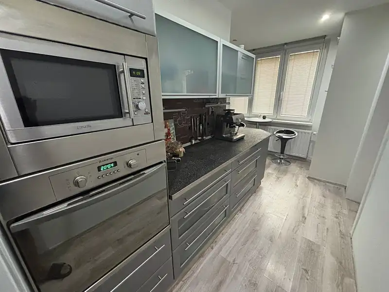 Prodej bytu 2+1 63 m², Chomutov – náhled fotky 2