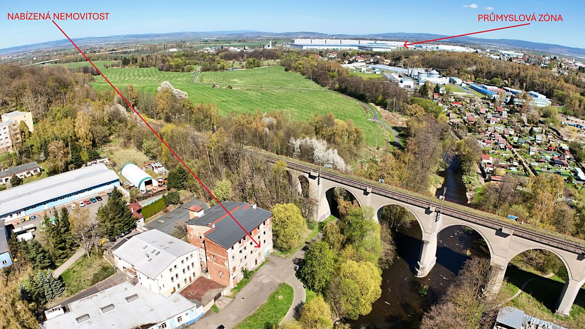 Prodej komerční nemovitosti 1600 m²