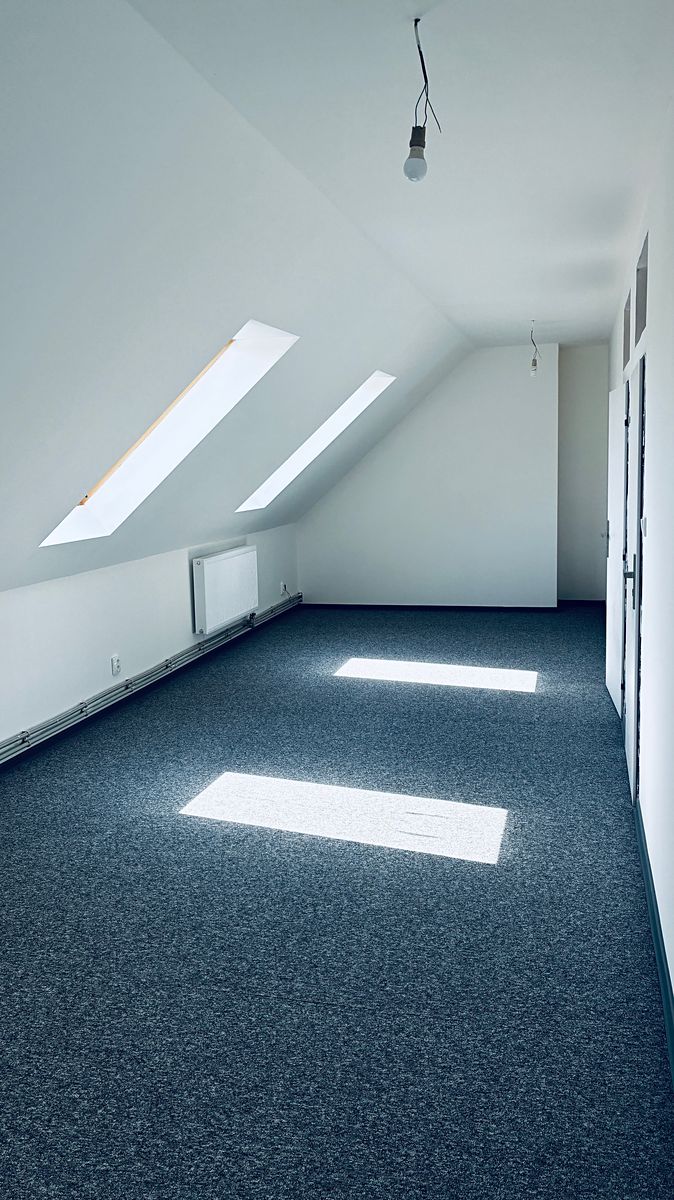 Pronájem kanceláře 35 m² – fotografie 4
