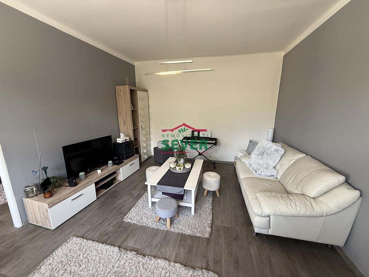 Prodej rodinného domu 160 m², pozemek 1340 m² – fotografie 3