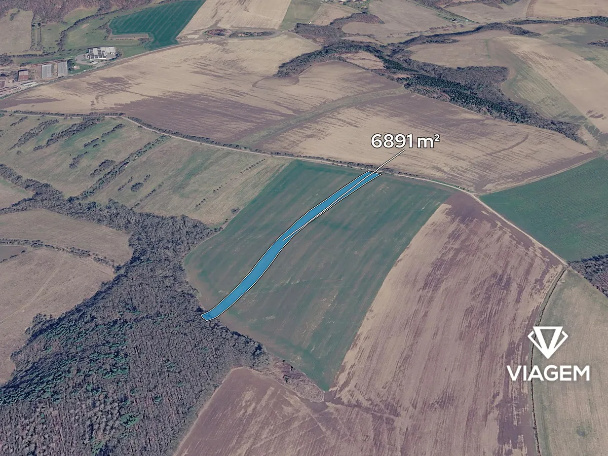 Prodej podílu 5/8 pole 4306 m²