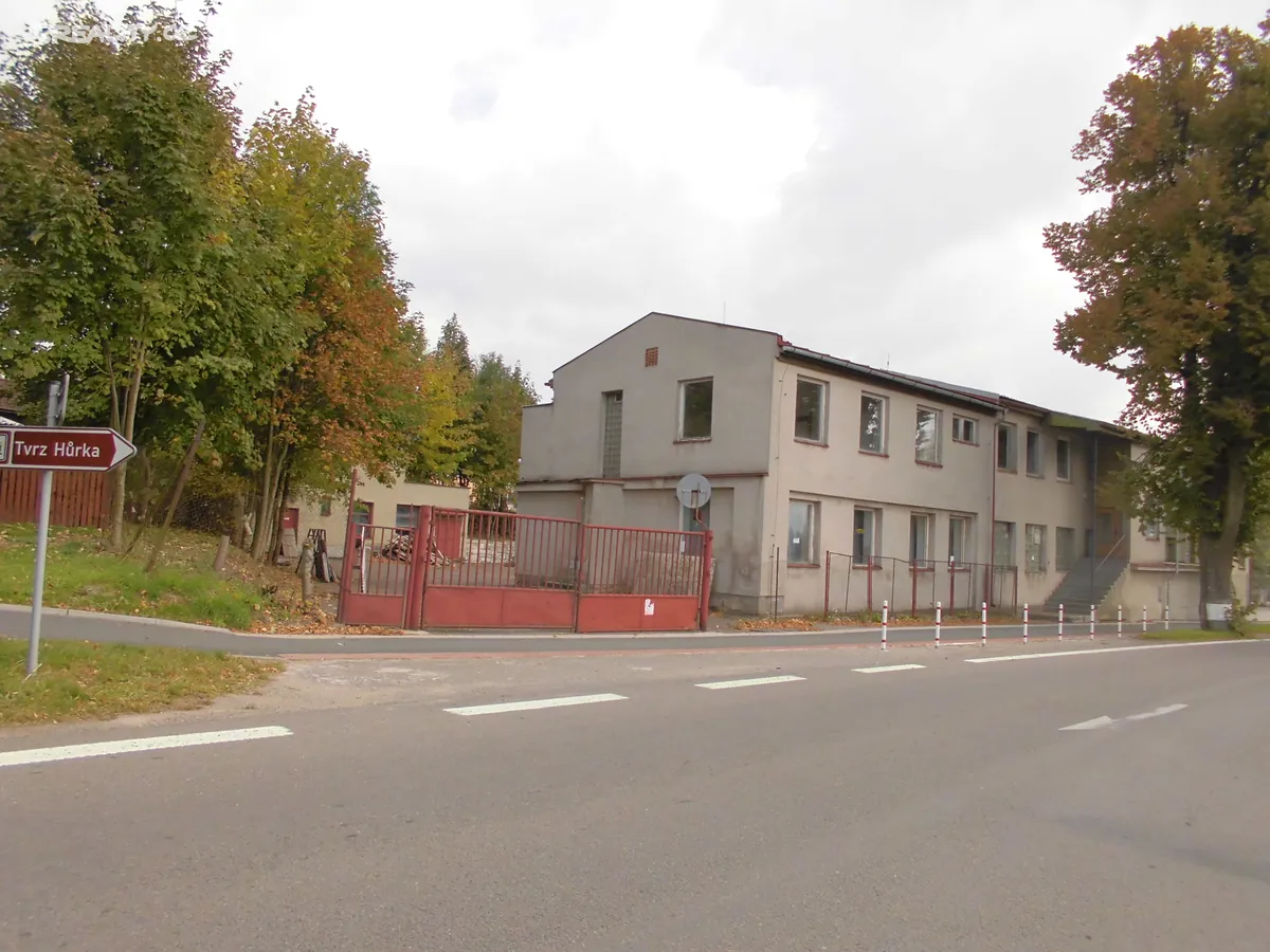 Prodej obchodního prostoru 1272 m², Červenovodská