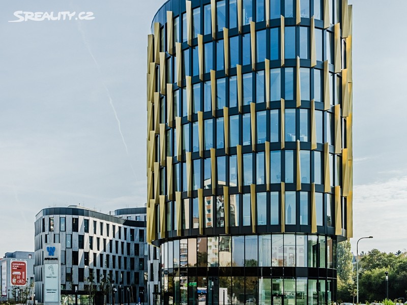 Pronájem kanceláře 520 m², Praha