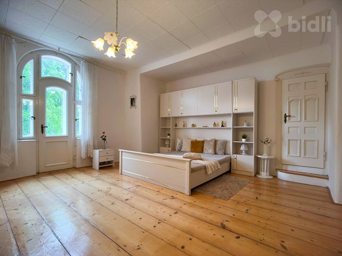 Prodej rodinného domu 290 m², pozemek 1789 m² – fotografie 3