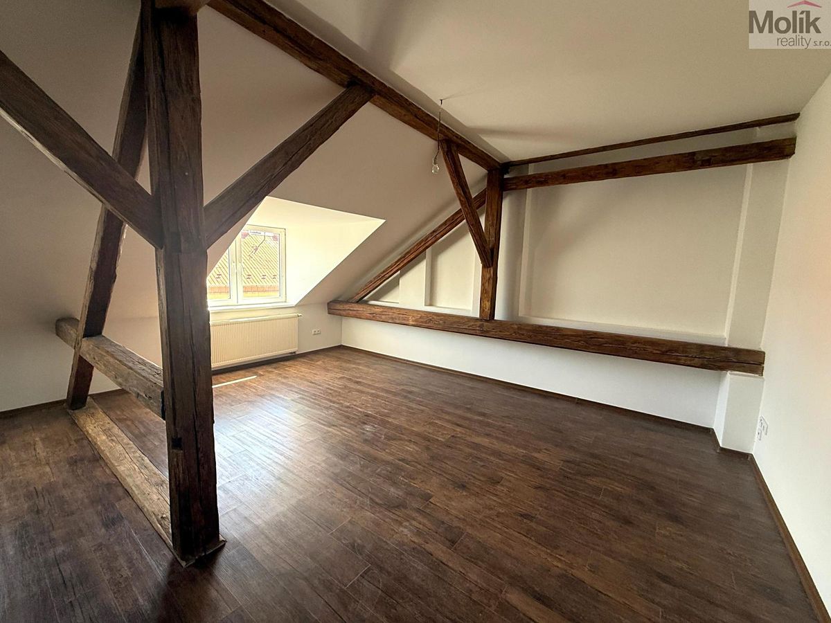 Pronájem bytu 2+kk 72 m² – fotografie 5