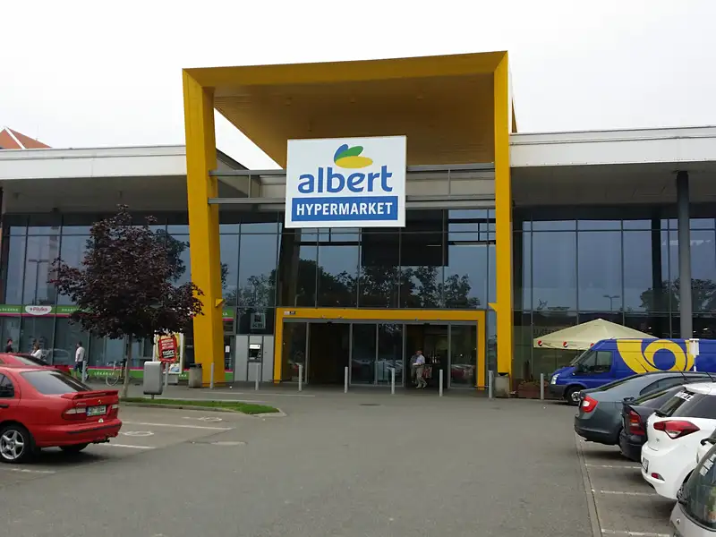 Pronájem obchodního prostoru 305 m², Brno – náhled fotky 1