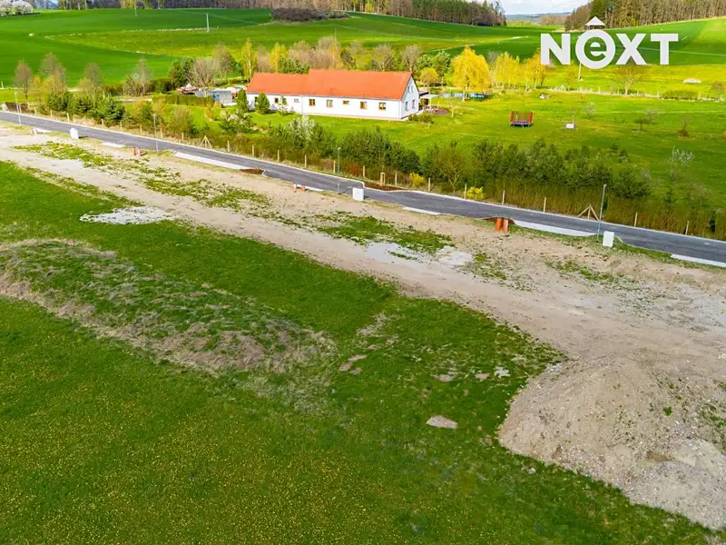 Prodej stavebního pozemku 927 m², Lipí – náhled fotky 3
