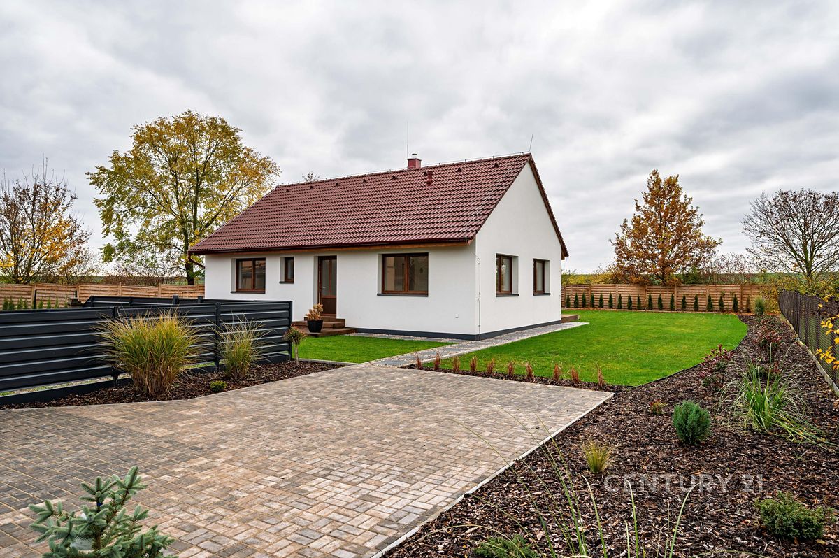 Prodej rodinného domu 93 m², pozemek 844 m²