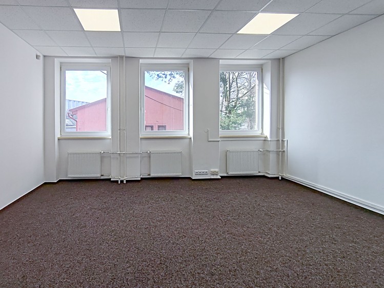 Комерційне приміщення в оренду, 102 м² (3 з 14)