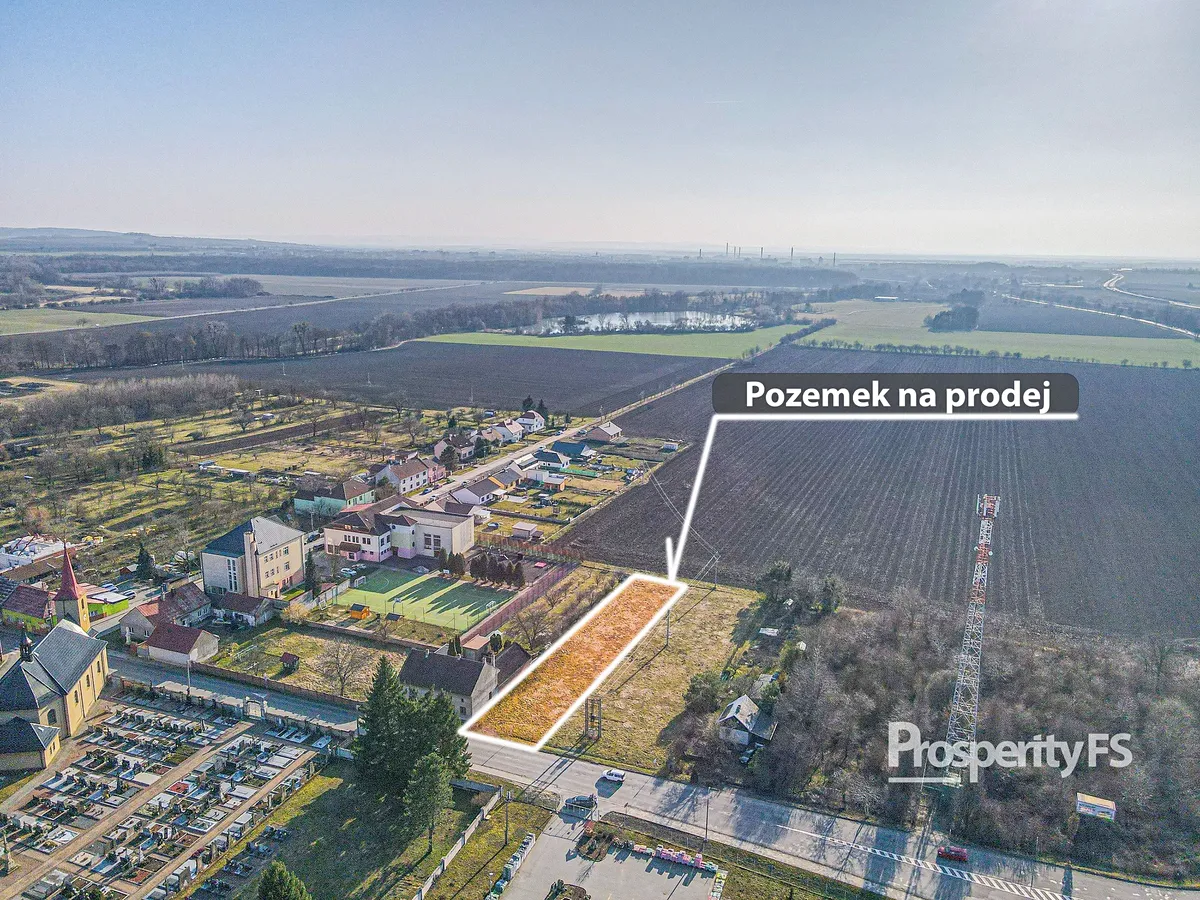 Prodej stavebního pozemku 1052 m²