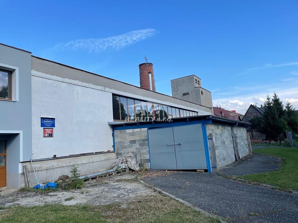 Prodej výrobní haly, prostoru 830 m² – fotografie 2
