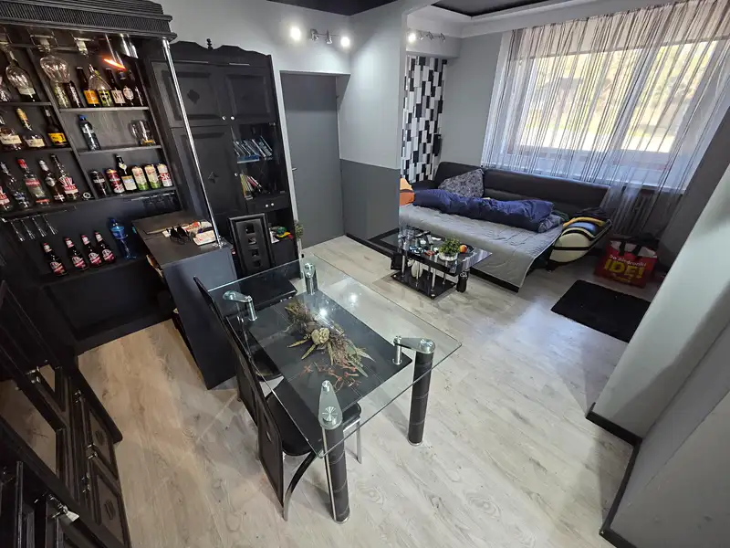 Prodej rodinného domu 390 m², pozemek 2750 m², Meziměstí – náhled fotky 2