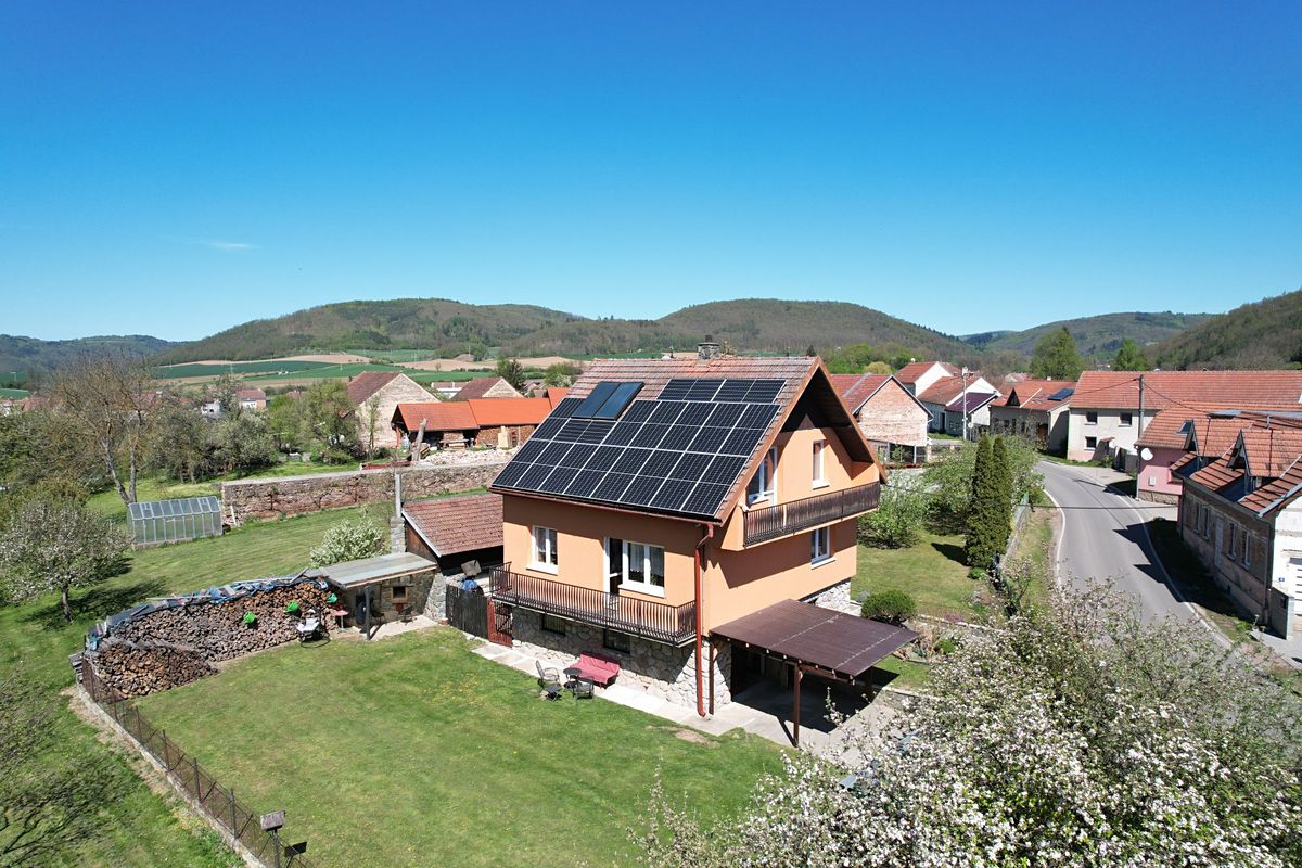 Prodej rodinného domu 160 m², pozemek 876 m²
