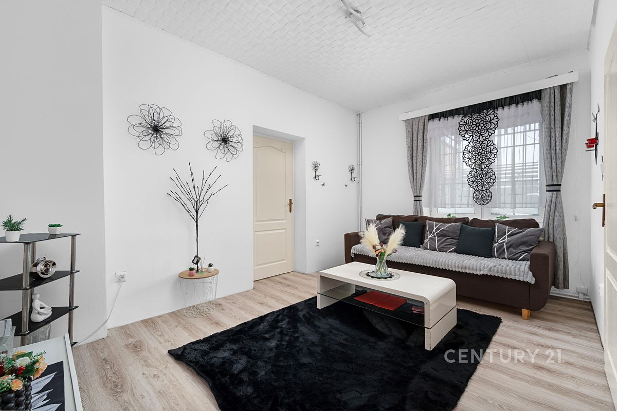 Prodej výrobní haly, prostoru 880 m² – fotografie 2