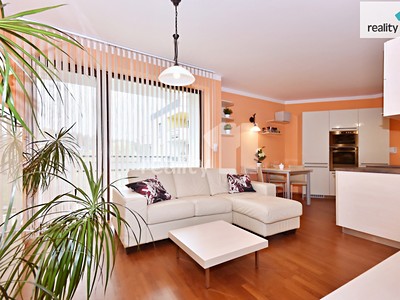 Wohnung 4+kk zum Kauf, 93 m² (2 von 45)