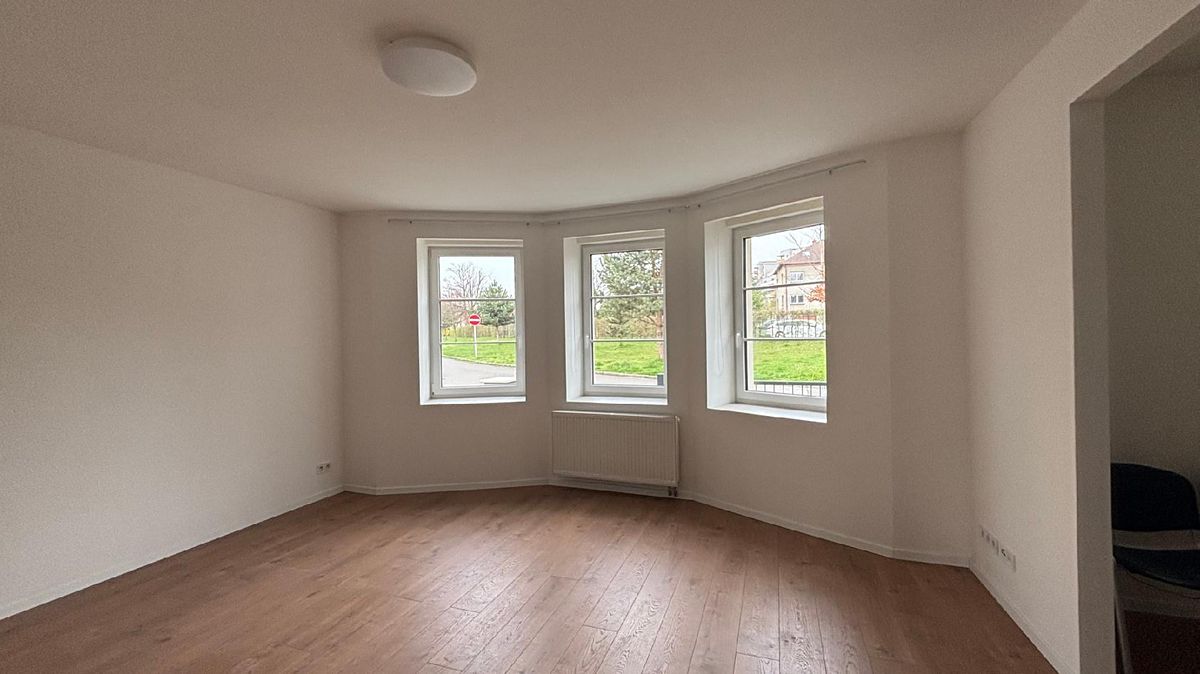 Pronájem bytu 3+1 100 m² – fotografie 3