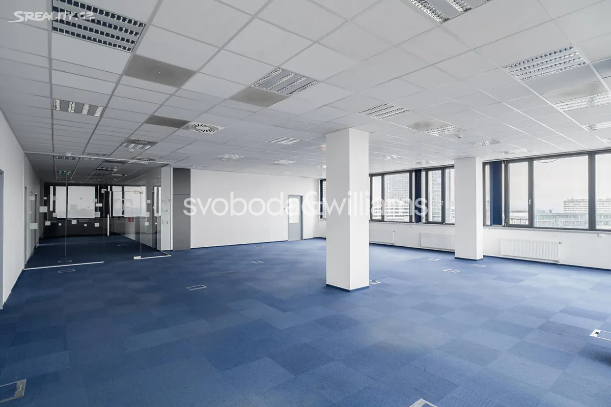 Pronájem kanceláře 630 m², Budějovická