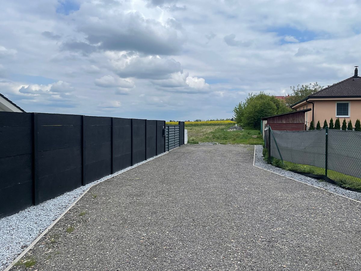 Prodej stavebního pozemku 978 m², Mikulovice – fotka 1 z 3