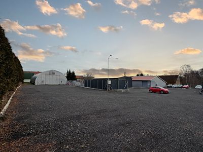 Pronájem komerčního pozemku 350 m²