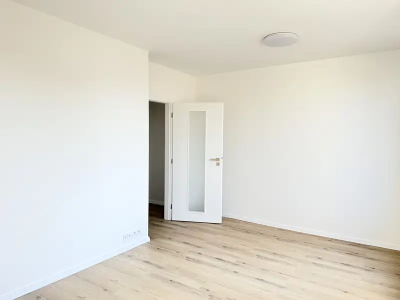 Prodej bytu 1+kk 26 m², Praha – náhled fotky 2