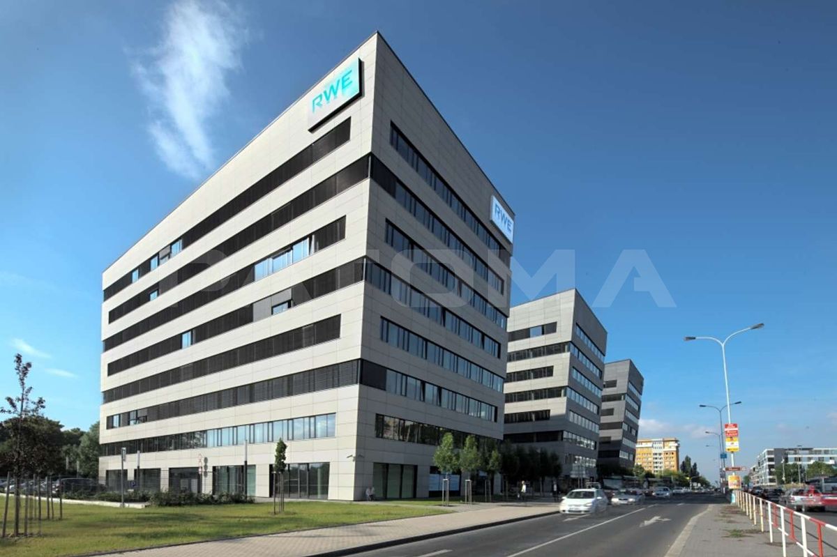 Pronájem kanceláře 1154 m² – fotografie 4
