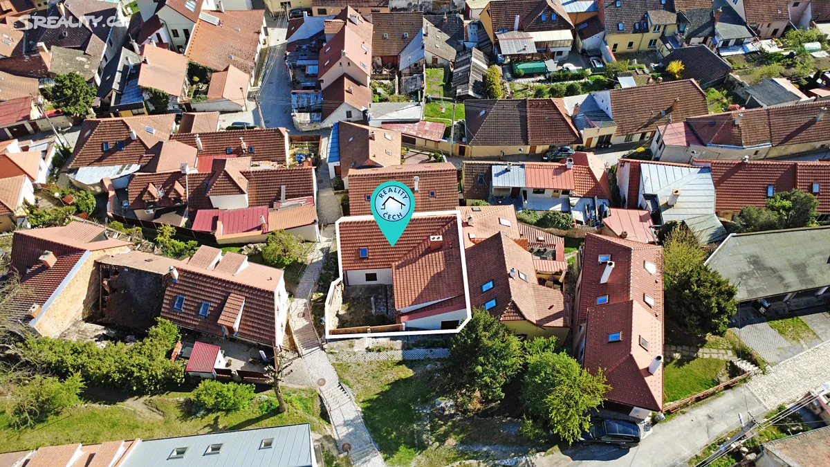 Prodej rodinného domu 250 m², pozemek 170 m² - Widok 4