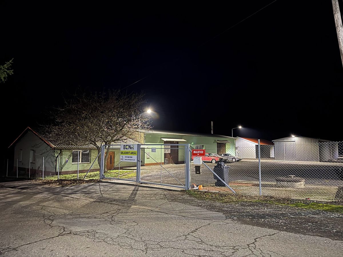 Pronájem komerčního pozemku 350 m² – fotografie 4