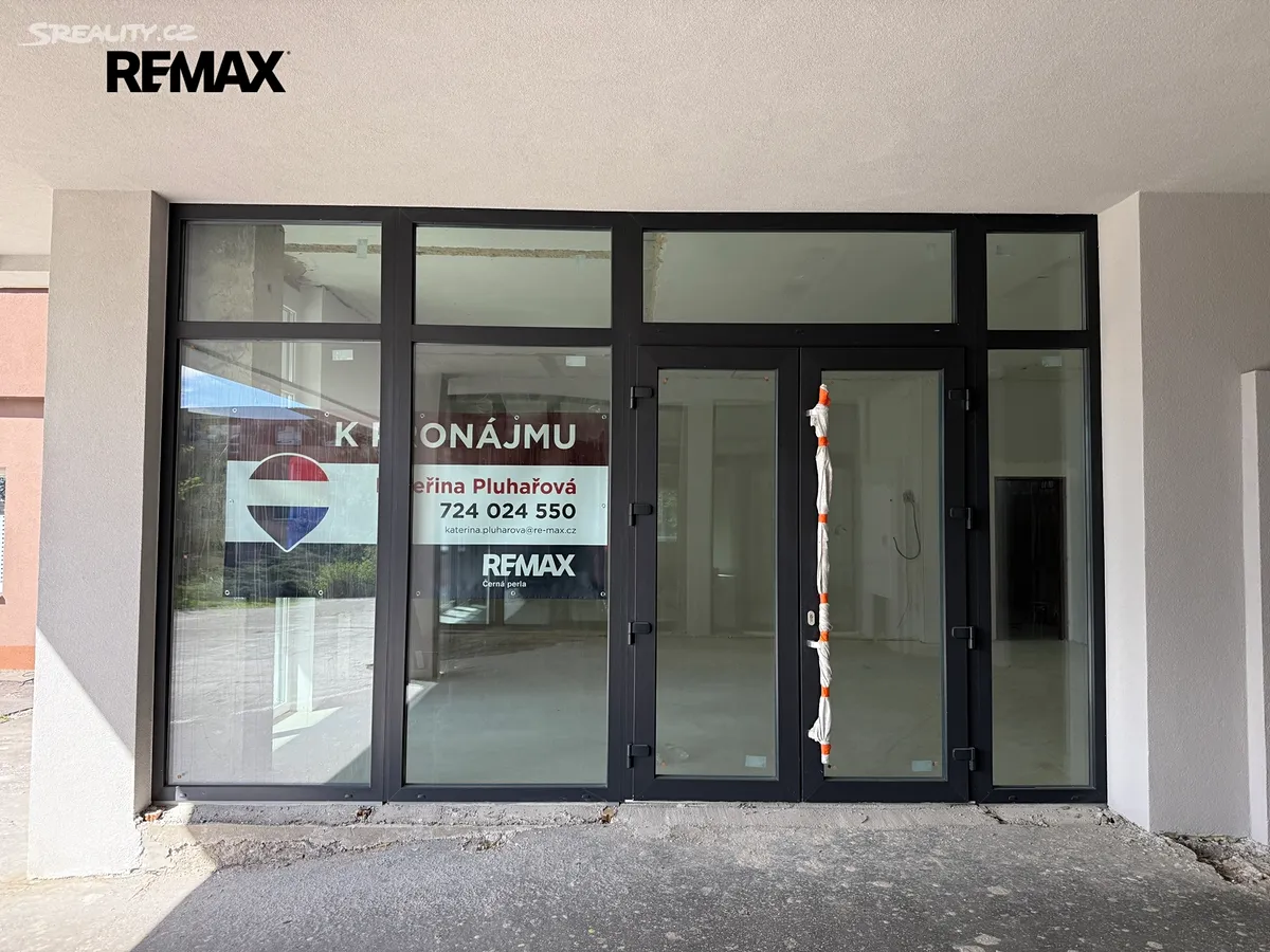 Pronájem obchodního prostoru 132 m² – pohled 2