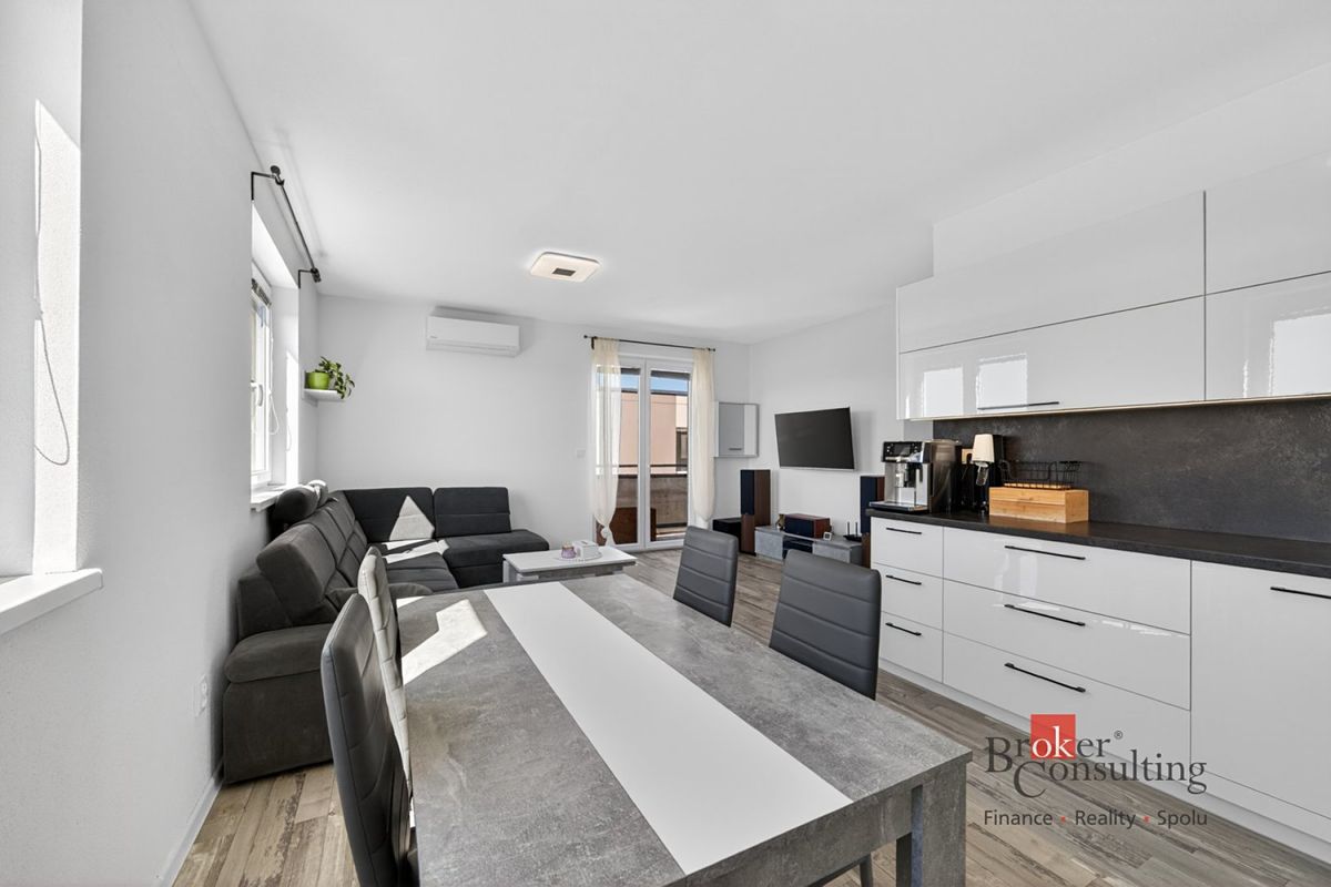 Prodej bytu 4+kk 80 m² – fotografie 4
