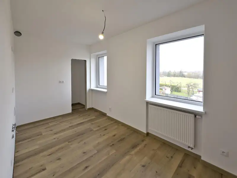 Pronájem bytu 3+1 94 m², Bohumín – náhled fotky 2