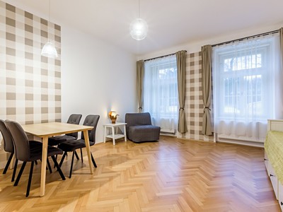 Pronájem bytu 2+1 68 m² (Jednopodlažní)