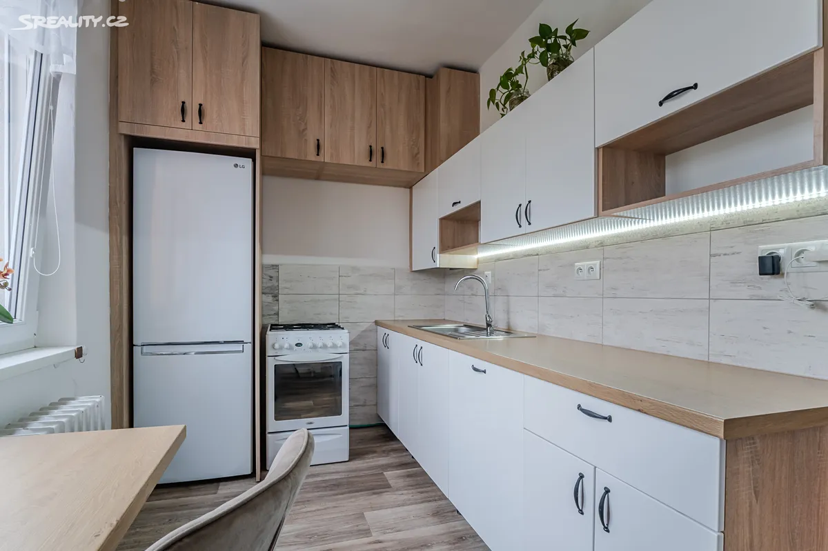 Prodej bytu 3+1 69 m² - Widok 2