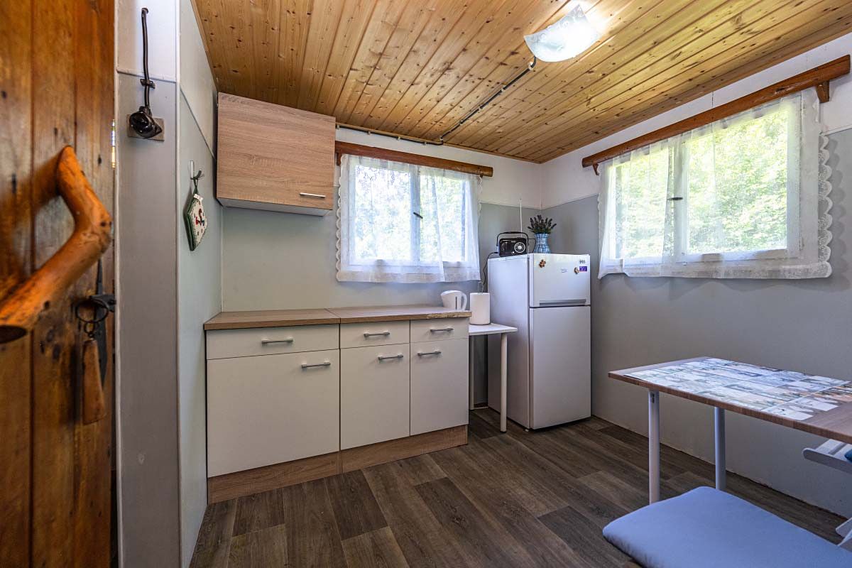 Prodej chaty 28 m², pozemek 223 m² – fotografie 5