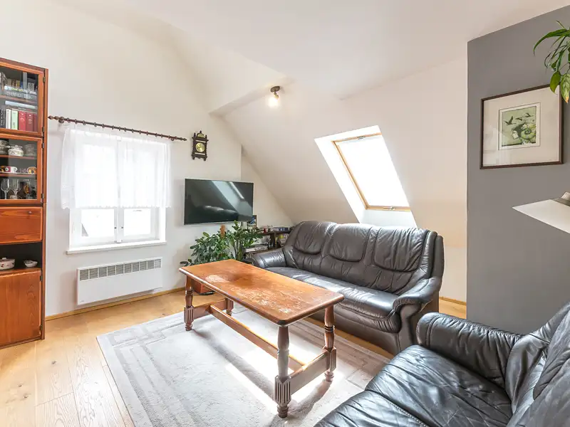Prodej vícegeneračního domu 544 m², pozemek 1618 m², Náchod – náhled fotky 3