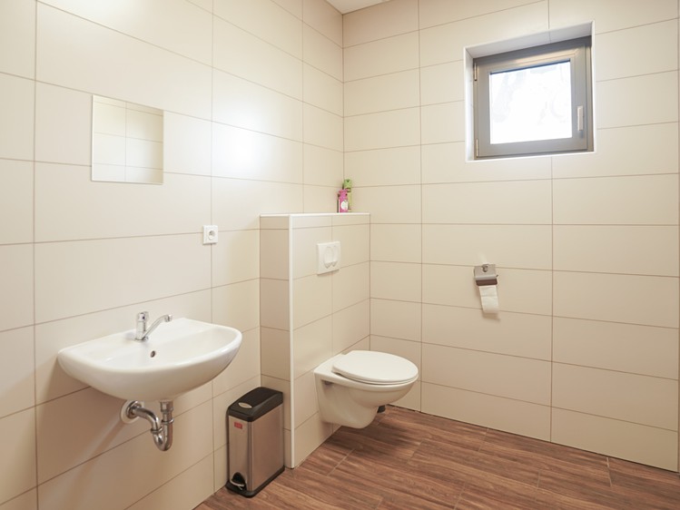 Pronájem komerčního prostoru, 420 m² (14 z 18)