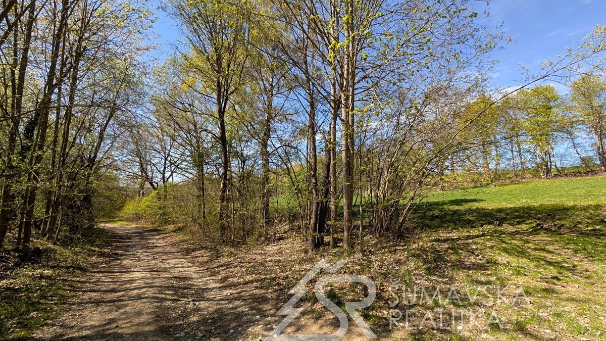 Prodej pozemku 165 m²