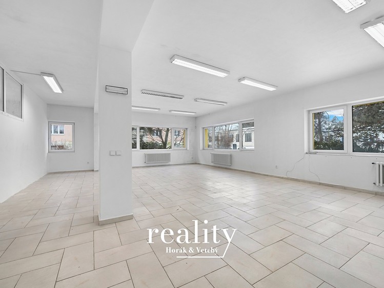 Комерційне приміщення в оренду, 145 м² (2 з 11)