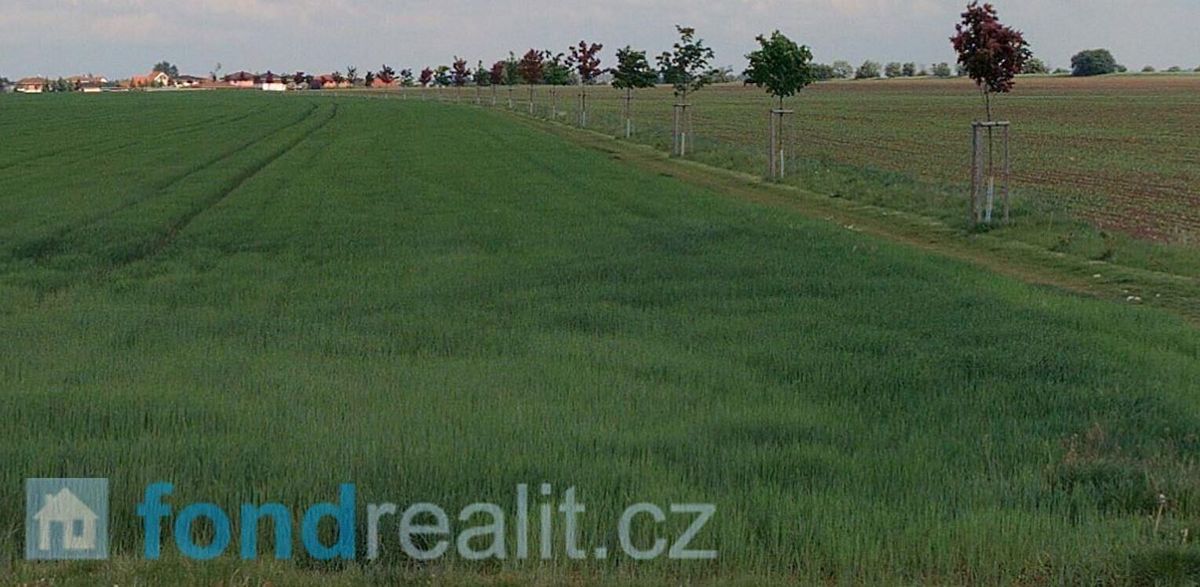 Prodej pozemku 4552 m²