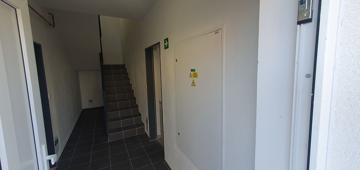 Pronájem bytu 1+1 40 m² – fotografie 3