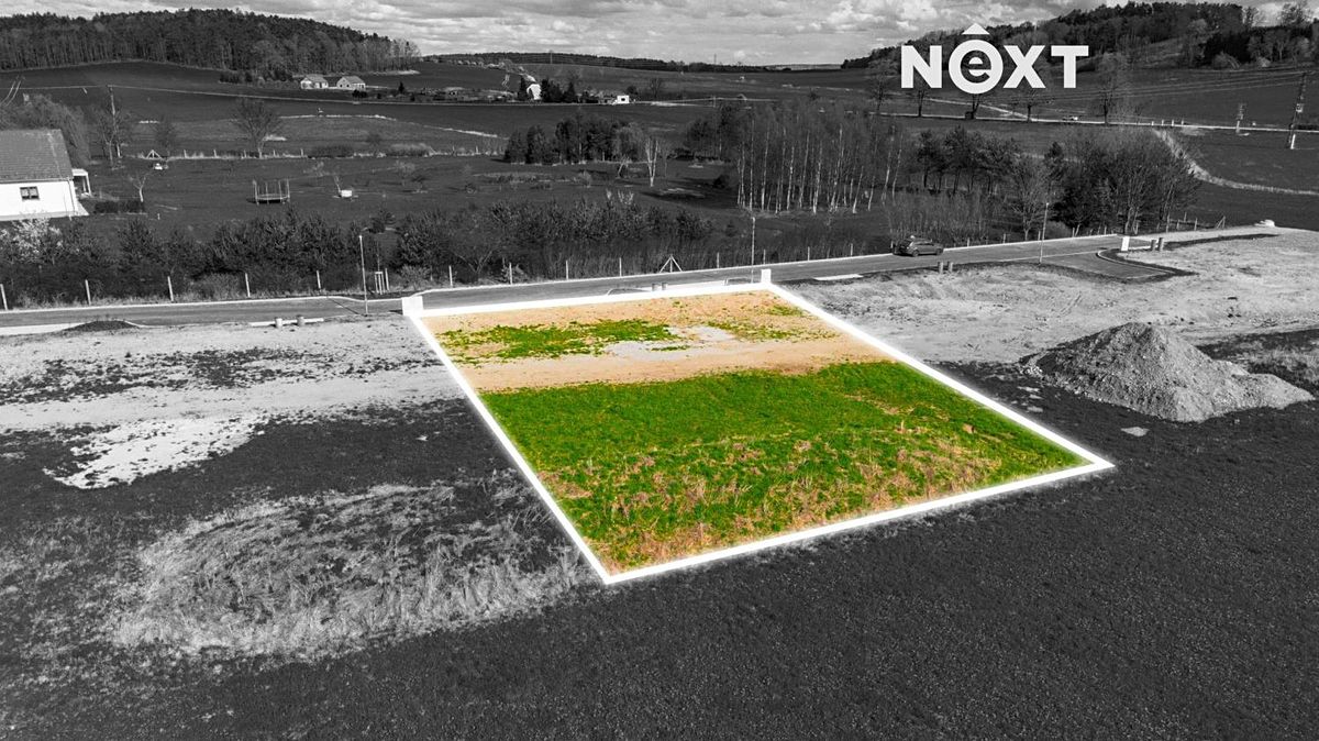 Prodej stavebního pozemku 927 m², Lipí – fotka 1 z 3