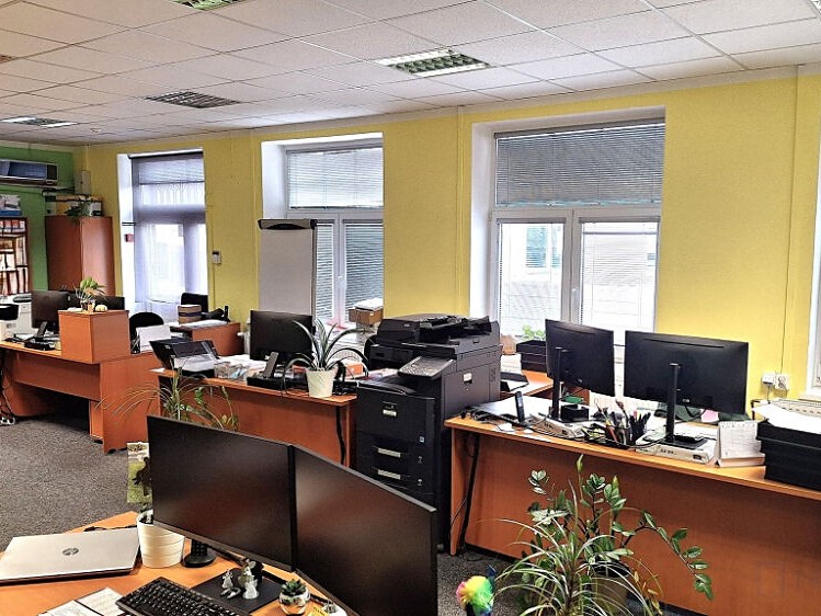 Комерційне приміщення на продаж, 514 м² (21 з 28)