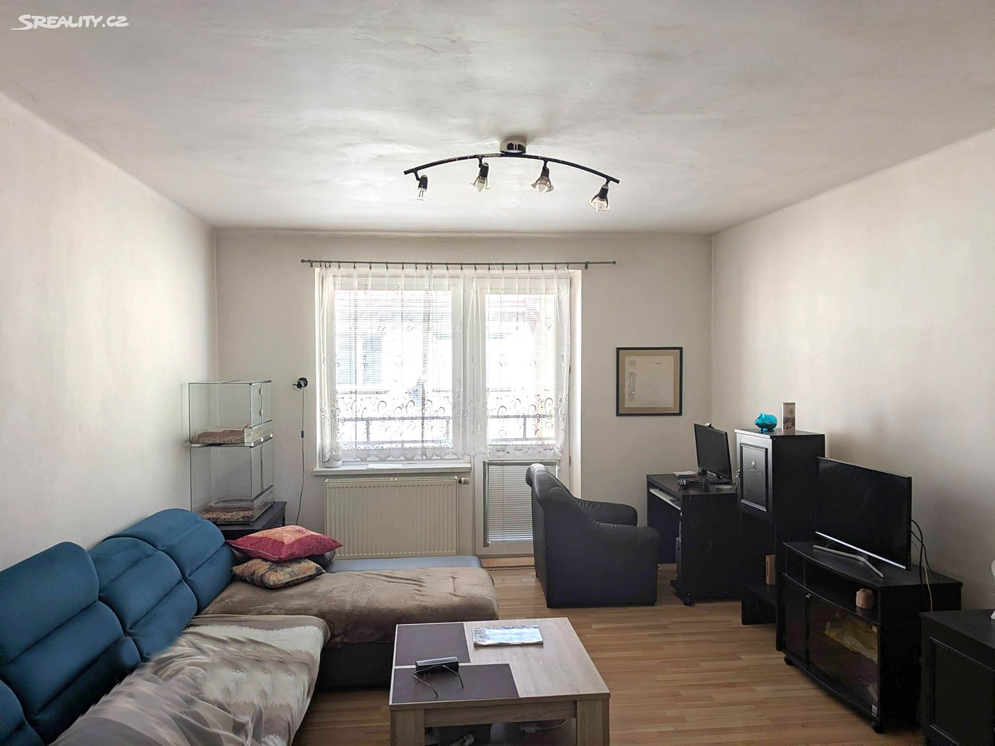 Prodej bytu 2+1 61 m² – pohled 2
