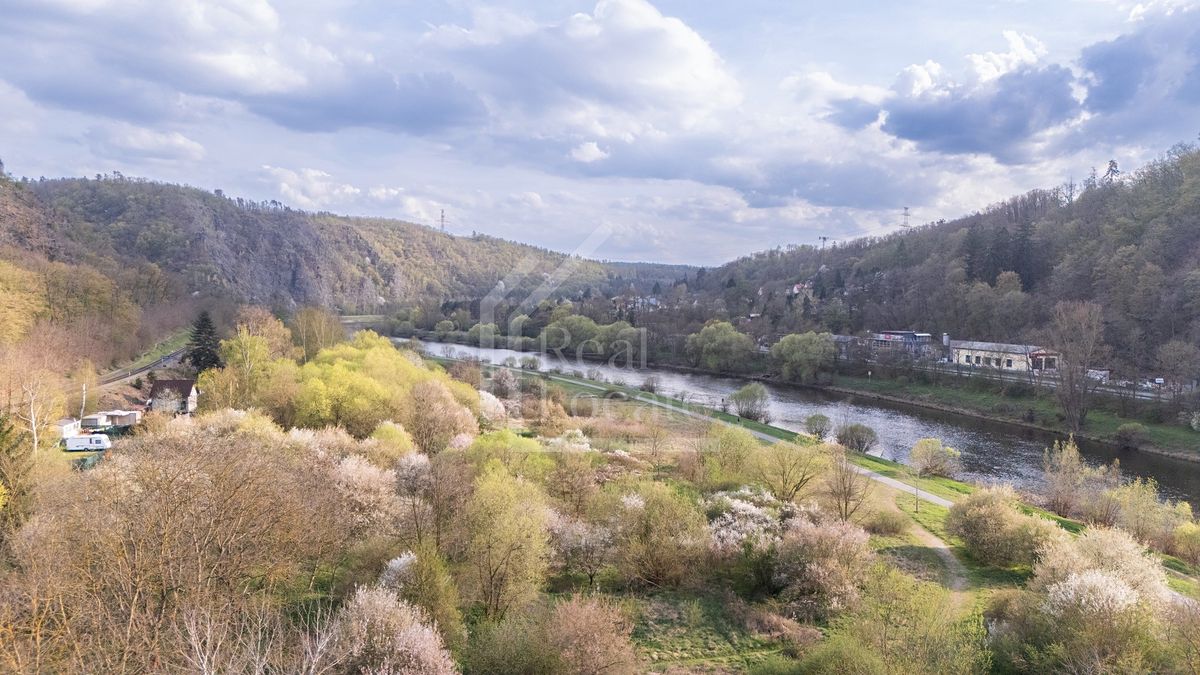 Prodej pozemku 5450 m² – fotografie 2